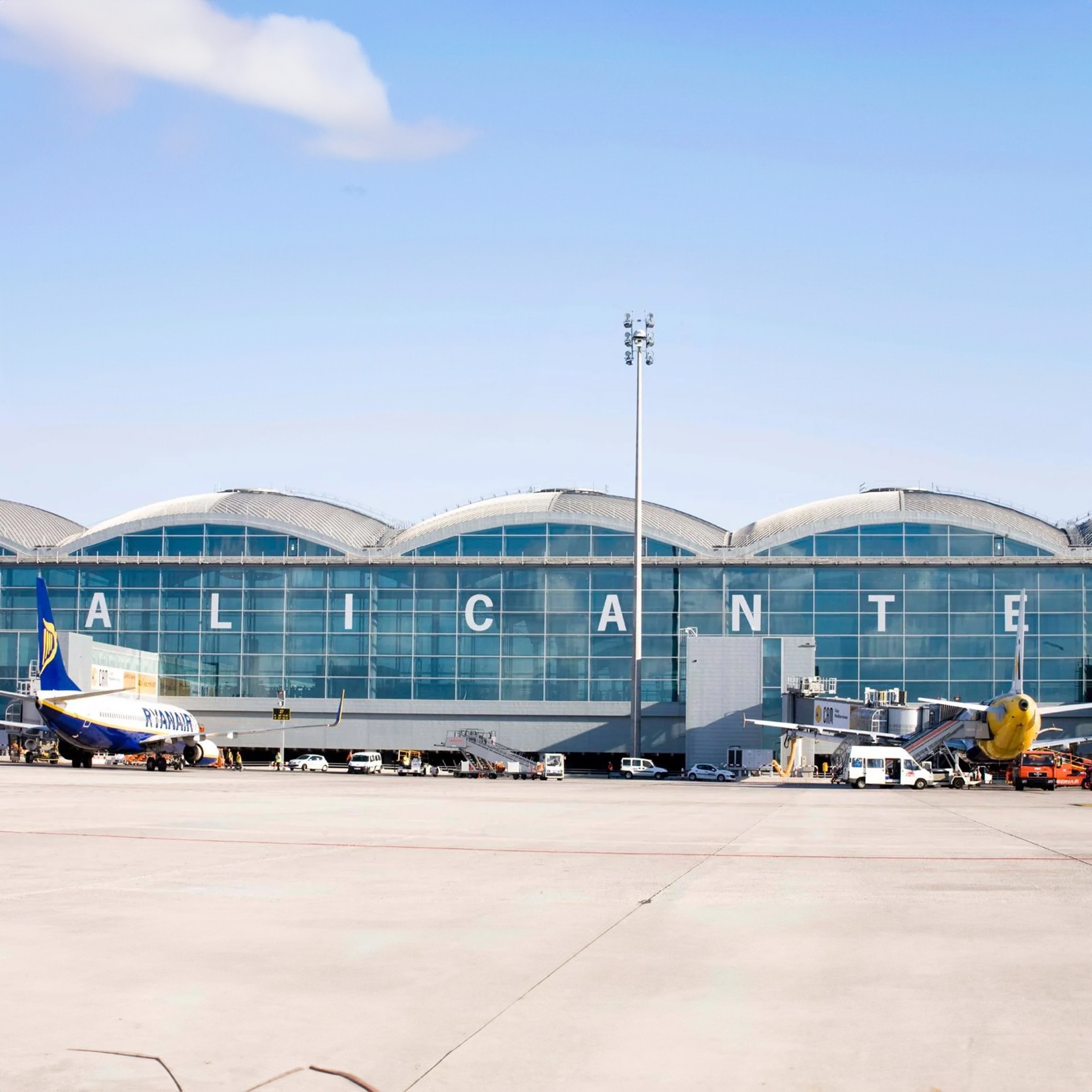 Senior living benidorm white investing Aeropuerto Alicante